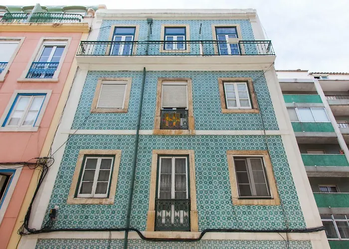 Typical Light Filled Graca W Ac, By Timecooler Διαμέρισμα Lisboa