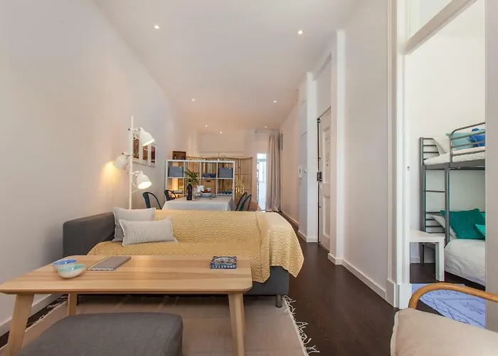 Typical Light Filled Graca W Ac, By Timecooler * Lisboa