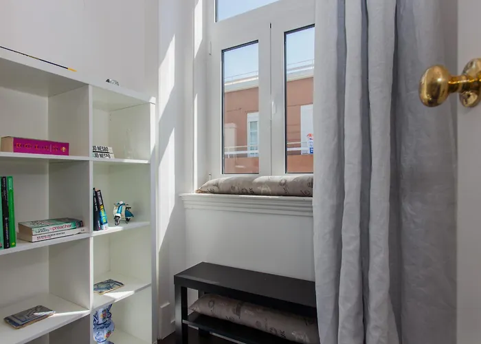 Typical Light Filled Graca W Ac, By Timecooler