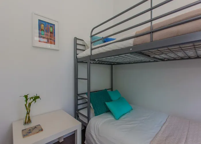 Daire Typical Light Filled Graca W Ac, By Timecooler Lisboa